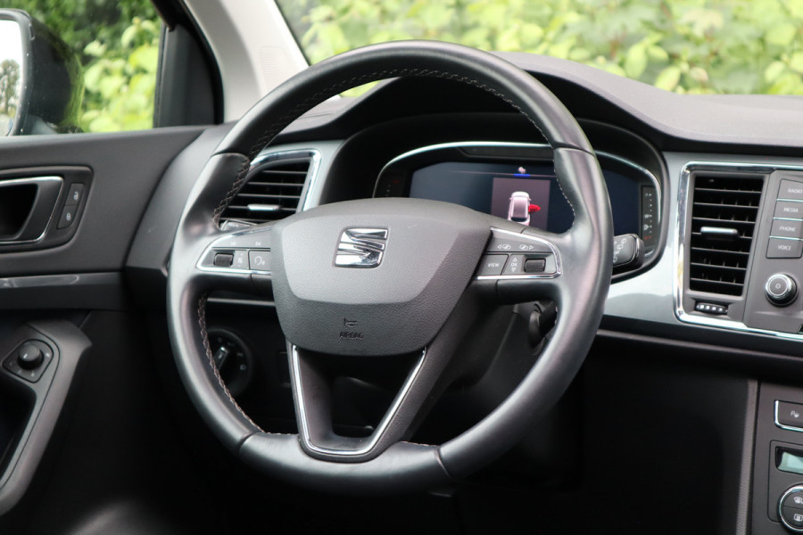 Seat Ateca 1.0 EcoTSI Style Business Intense | Panoramadak | Camera | Digitaal dashboard |