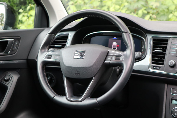 Seat Ateca 1.0 EcoTSI Style Business Intense | Panoramadak | Camera | Digitaal dashboard |