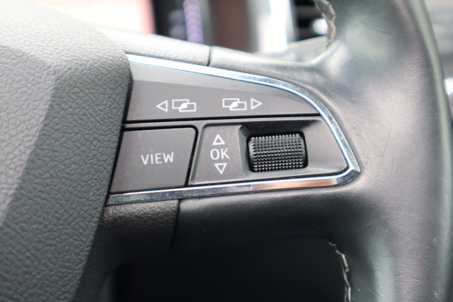 Seat Ateca 1.0 EcoTSI Style Business Intense | Panoramadak | Camera | Digitaal dashboard |