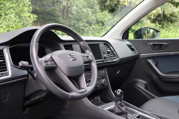 Seat Ateca 1.0 EcoTSI Style Business Intense | Panoramadak | Camera | Digitaal dashboard |