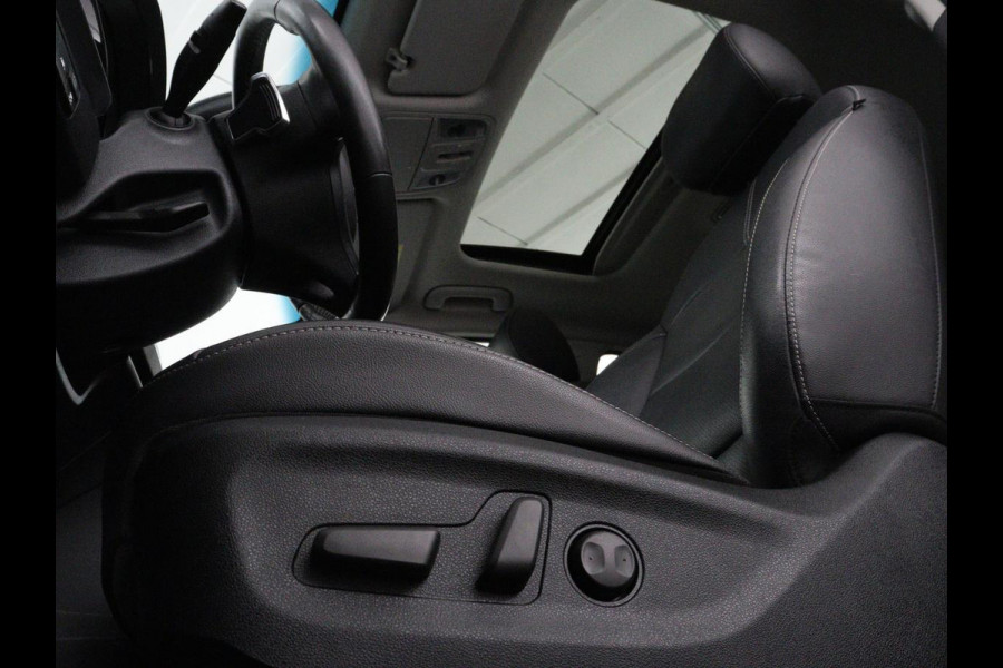 Kia Niro 1.6 GDi Hybrid ExecutiveLine | JBLsound | Trekhaak | Panoramadak | Adaptive cruise | Stoel & Stuurverwarming | Stoelkoeling | Stoelverwarming achter | Carplay | Sfeerverlichting | Side assist | Camera | Climate control | Bluetooth | DAB+ | Navigatie
