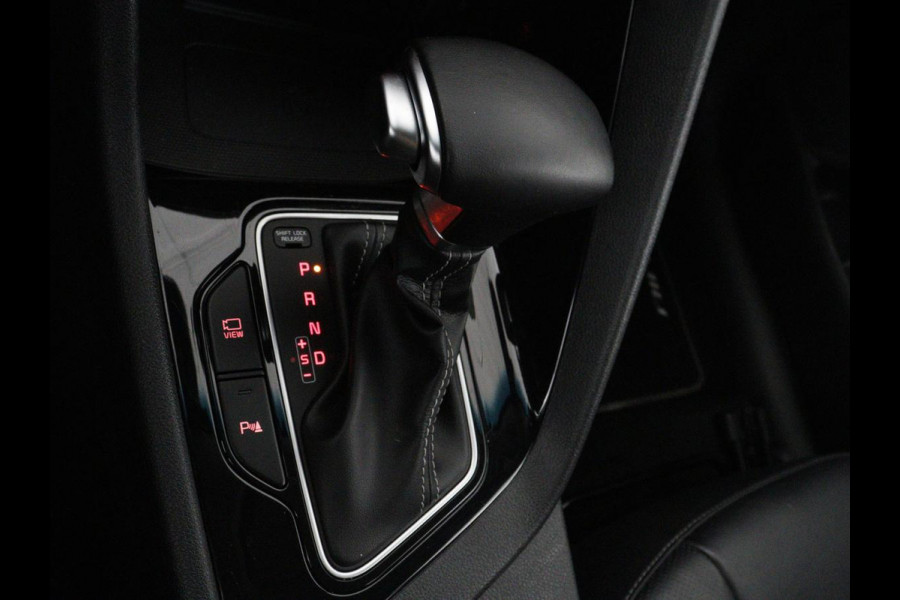 Kia Niro 1.6 GDi Hybrid ExecutiveLine | JBLsound | Trekhaak | Panoramadak | Adaptive cruise | Stoel & Stuurverwarming | Stoelkoeling | Stoelverwarming achter | Carplay | Sfeerverlichting | Side assist | Camera | Climate control | Bluetooth | DAB+ | Navigatie