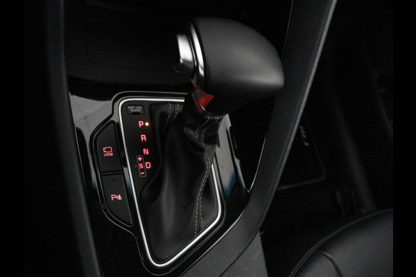 Kia Niro 1.6 GDi Hybrid ExecutiveLine | JBLsound | Trekhaak | Panoramadak | Adaptive cruise | Stoel & Stuurverwarming | Stoelkoeling | Stoelverwarming achter | Carplay | Sfeerverlichting | Side assist | Camera | Climate control | Bluetooth | DAB+ | Navigatie