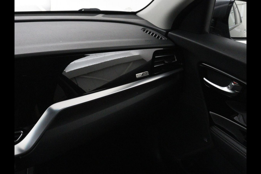 Kia Niro 1.6 GDi Hybrid ExecutiveLine | JBLsound | Trekhaak | Panoramadak | Adaptive cruise | Stoel & Stuurverwarming | Stoelkoeling | Stoelverwarming achter | Carplay | Sfeerverlichting | Side assist | Camera | Climate control | Bluetooth | DAB+ | Navigatie
