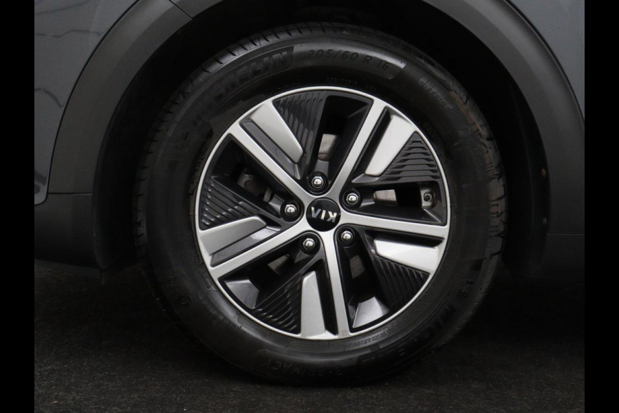 Kia Niro 1.6 GDi Hybrid ExecutiveLine | JBLsound | Trekhaak | Panoramadak | Adaptive cruise | Stoel & Stuurverwarming | Stoelkoeling | Stoelverwarming achter | Carplay | Sfeerverlichting | Side assist | Camera | Climate control | Bluetooth | DAB+ | Navigatie