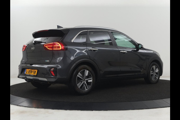 Kia Niro 1.6 GDi Hybrid ExecutiveLine | JBLsound | Trekhaak | Panoramadak | Adaptive cruise | Stoel & Stuurverwarming | Stoelkoeling | Stoelverwarming achter | Carplay | Sfeerverlichting | Side assist | Camera | Climate control | Bluetooth | DAB+ | Navigatie