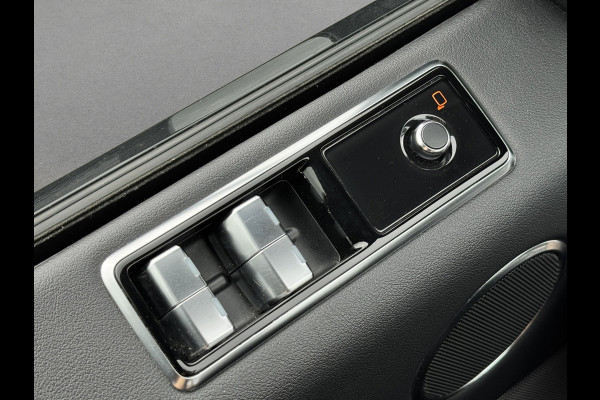 Land Rover Range Rover Sport 2.0 Si4 P300 HSE | Pano | Trekhaak | Luchtvering | Facelift | Elektrische stoelen | DRL LED