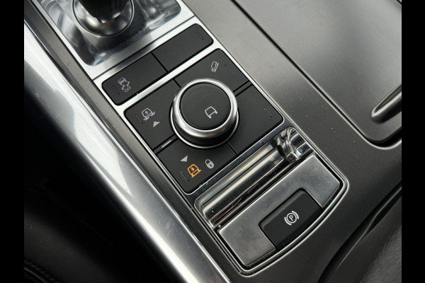 Land Rover Range Rover Sport 2.0 Si4 P300 HSE | Pano | Trekhaak | Luchtvering | Facelift | Elektrische stoelen | DRL LED