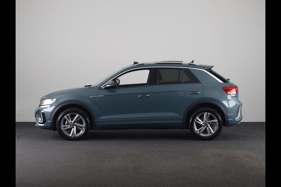 Volkswagen T-Roc 1.5 TSI R-Line 150 pk Automaat (DSG) | Verlengde garantie | Navigatie | Panoramadak | Parkeersensoren (Park assist) | Standkachel | R-Line |