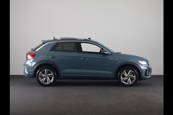 Volkswagen T-Roc 1.5 TSI R-Line 150 pk Automaat (DSG) | Verlengde garantie | Navigatie | Panoramadak | Parkeersensoren (Park assist) | Standkachel | R-Line |