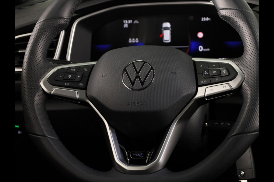 Volkswagen T-Roc 1.5 TSI R-Line 150 pk Automaat (DSG) | Verlengde garantie | Navigatie | Panoramadak | Parkeersensoren (Park assist) | Standkachel | R-Line |
