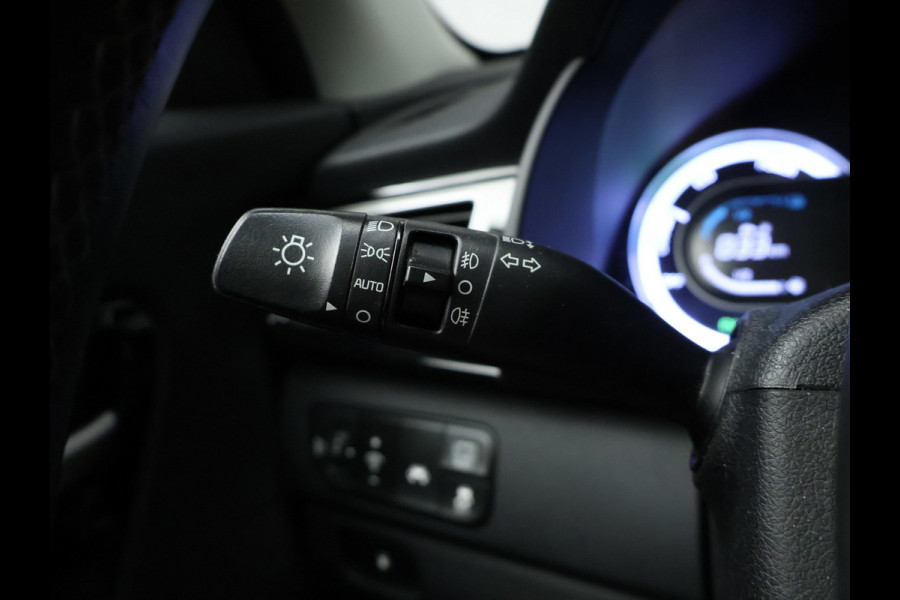 Kia Niro 1.6 GDi Hybrid DynamicLine Sport (APPLE CARPLAY,NAVI,CAMERA,CLIMATE,CRUISE,LED,SPORTSTOELEN,LM VELGEN,NETTE STAAT)
