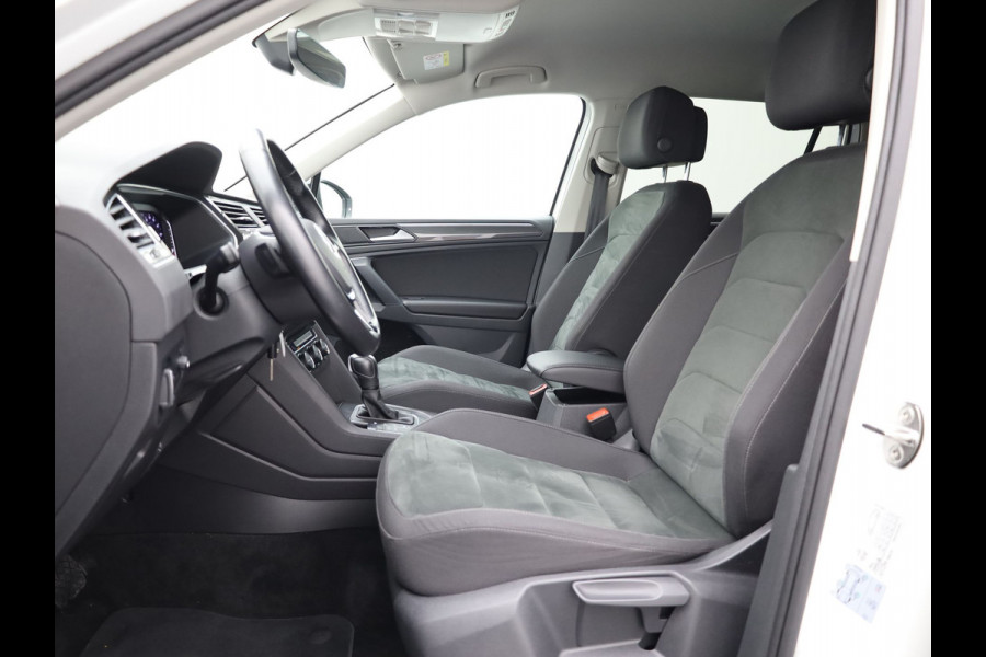 Volkswagen Tiguan 1.5 TSI ACT Highline Business R | Black Style | Head Up | Side Assist | Elk. A-klep | Prijs Rijklaar!!