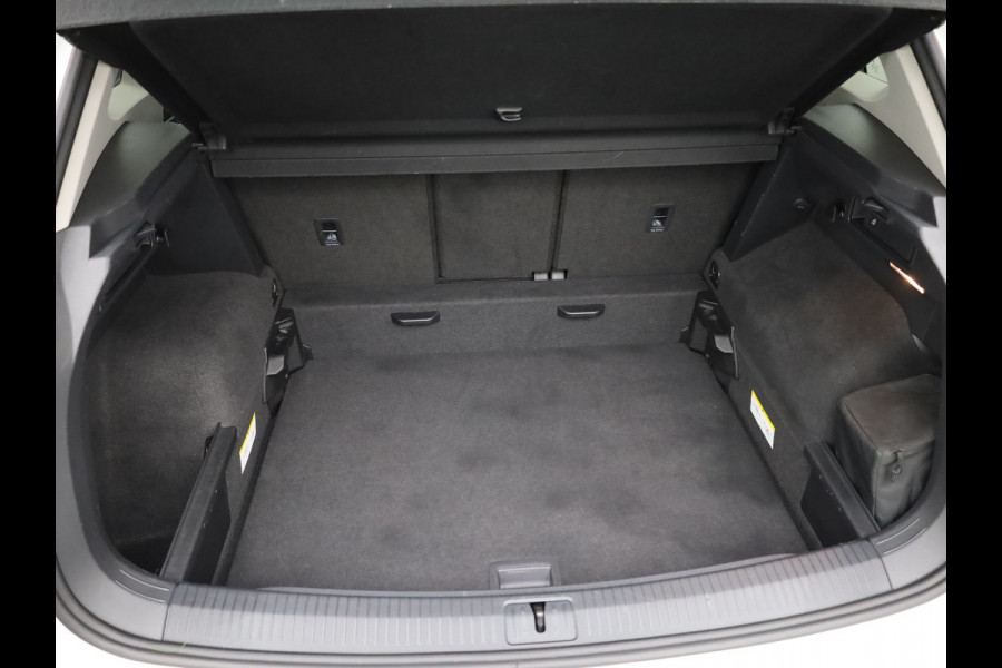 Volkswagen Tiguan 1.5 TSI ACT Highline Business R | Black Style | Head Up | Side Assist | Elk. A-klep | Prijs Rijklaar!!