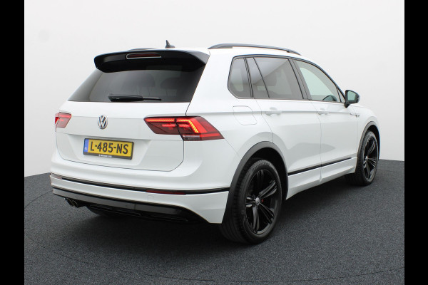Volkswagen Tiguan 1.5 TSI ACT Highline Business R | Black Style | Head Up | Side Assist | Elk. A-klep | Prijs Rijklaar!!