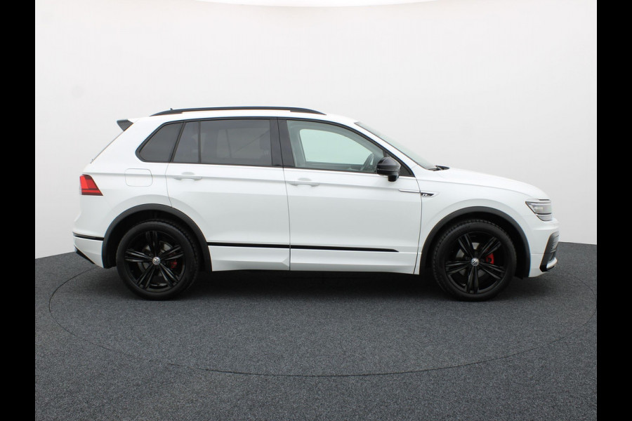 Volkswagen Tiguan 1.5 TSI ACT Highline Business R | Black Style | Head Up | Side Assist | Elk. A-klep | Prijs Rijklaar!!