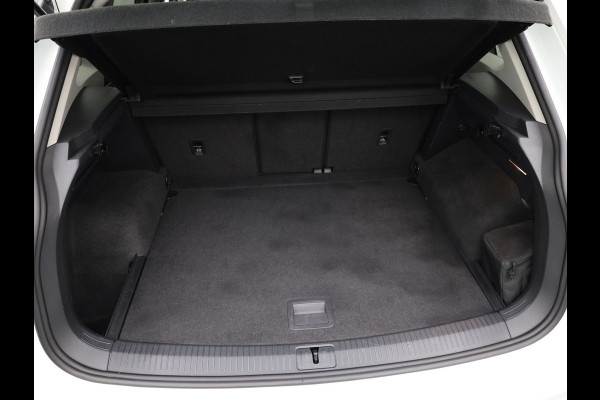 Volkswagen Tiguan 1.5 TSI ACT Highline Business R | Black Style | Head Up | Side Assist | Elk. A-klep | Prijs Rijklaar!!