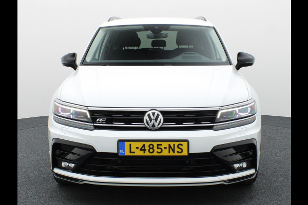 Volkswagen Tiguan 1.5 TSI ACT Highline Business R | Black Style | Head Up | Side Assist | Elk. A-klep | Prijs Rijklaar!!