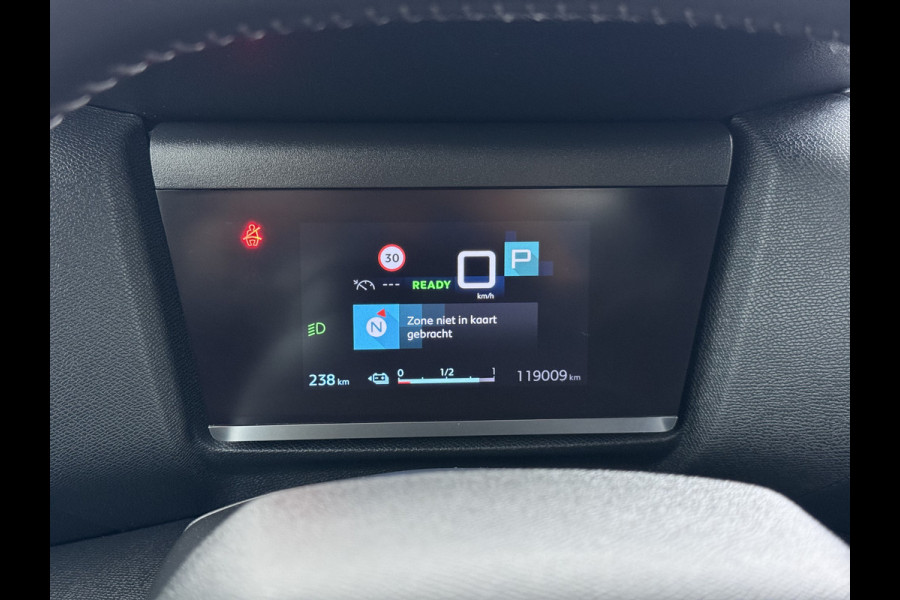 Citroën Ë-C4 Feel 50kWh 360°Camera 3D-Navi Ecc Apple Carplay Android Auto Cruise Control Regen-Lichtsensor Pdc Led Lmv SOH 89% Lane Assist Isofix Connected Apps Bluetooth DAB 1e Eigenaar Dealeronderhouden Origineel Nederlandse Auto