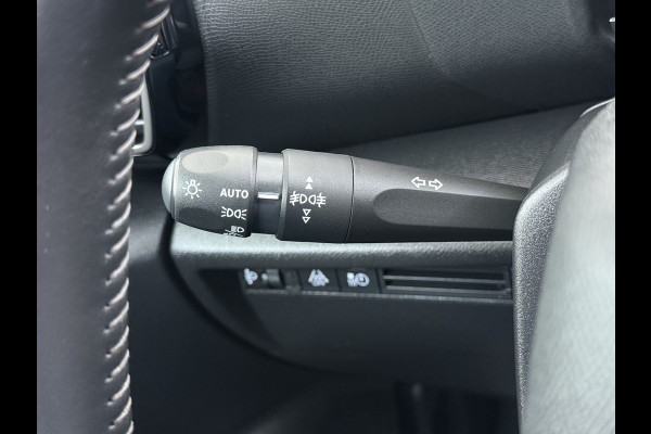 Citroën Ë-C4 Feel 50kWh 360°Camera 3D-Navi Ecc Apple Carplay Android Auto Cruise Control Regen-Lichtsensor Pdc Led Lmv SOH 89% Lane Assist Isofix Connected Apps Bluetooth DAB 1e Eigenaar Dealeronderhouden Origineel Nederlandse Auto