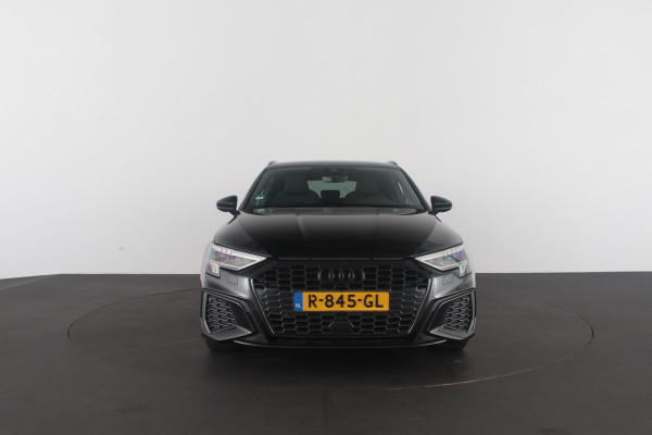Audi A3 Sportback 40 TFSI e S line edition > Sfeerverlichting/18inch/Trekhaak/Plug in hybrid/Mythos Black