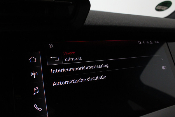 Audi A3 Sportback 40 TFSI e S line edition > Sfeerverlichting/18inch/Trekhaak/Plug in hybrid/Mythos Black