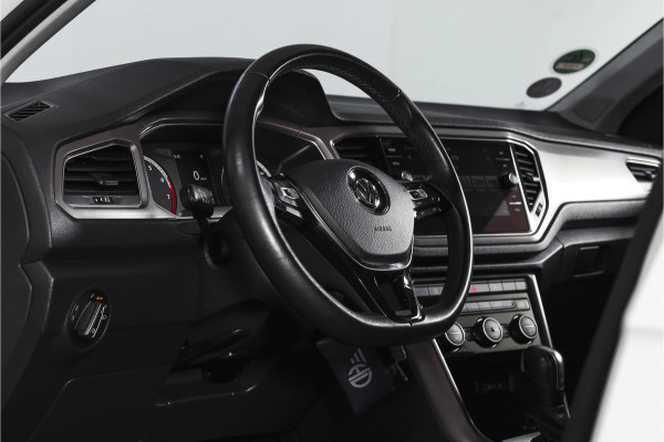 Volkswagen T-Roc 1.5 TSI Style Business 150 PK | Adapt.Cruise | PDC | Camera | NAV+App.Connect | Auto.Airco | Elek. Klep | LM 18" | Org. NL