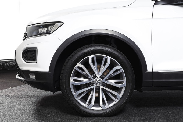 Volkswagen T-Roc 1.5 TSI Style Business 150 PK | Adapt.Cruise | PDC | Camera | NAV+App.Connect | Auto.Airco | Elek. Klep | LM 18" | Org. NL