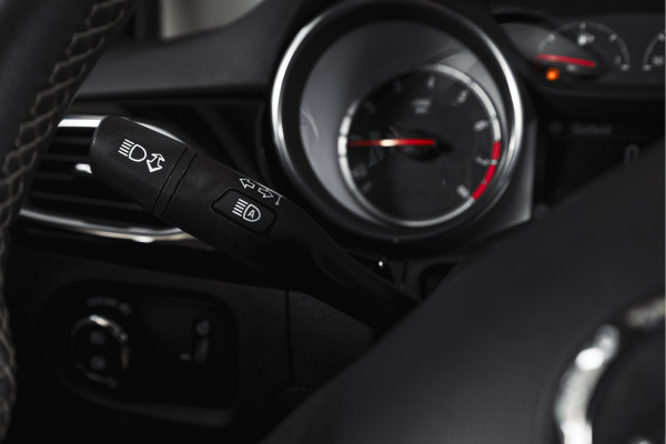 Opel Astra Sports Tourer 1.4 Turbo Innovation | Cruise | PDC | Camera | NAV + App.Connect | Auto.Airco | Afn. Trekhaak | Elek. Klep | LM 17" |