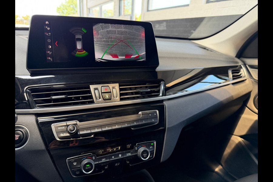 BMW X1 XDrive25e High Executive | HUD | Camera | Leder | Led | Stoelverwarming | Plug in Hybrid