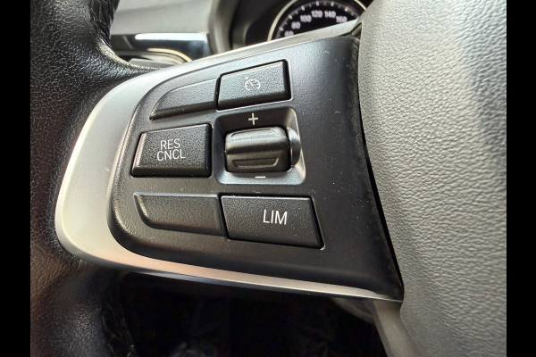 BMW X1 XDrive25e High Executive | HUD | Camera | Leder | Led | Stoelverwarming | Plug in Hybrid