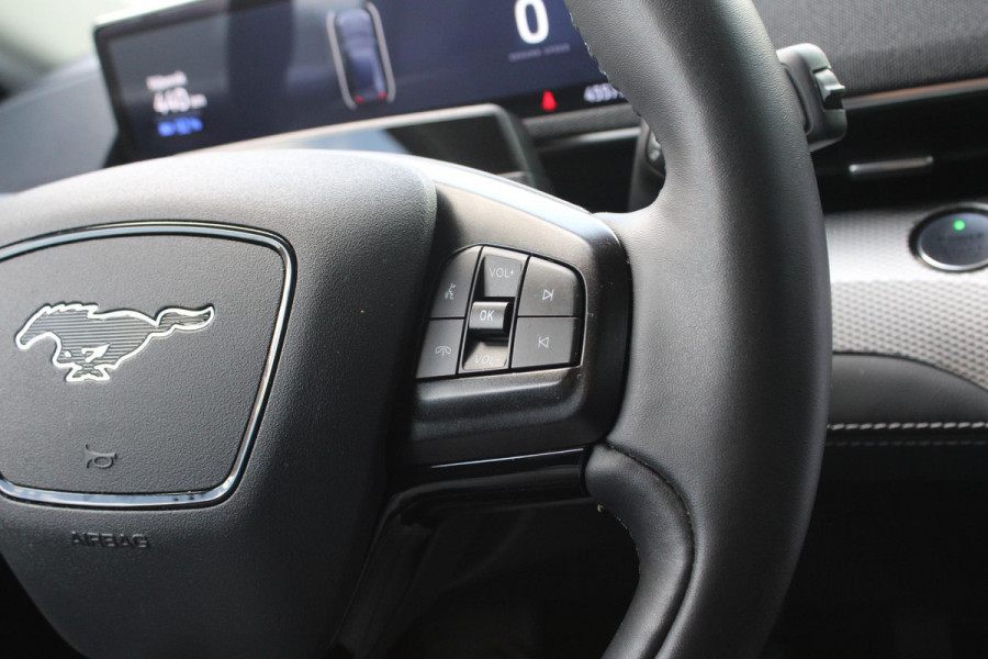 Ford Mustang Mach-E Extended RWD 98 kWh B&O Audio | SOH 95% | Electrische Klep | 360 Camera | Adaptive Cruise Control |