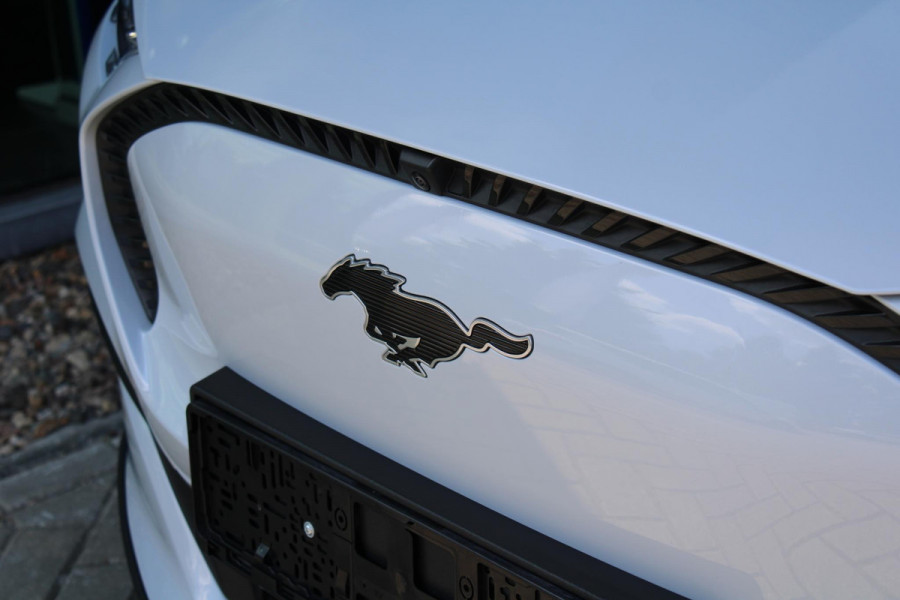 Ford Mustang Mach-E Extended RWD 98 kWh B&O Audio | SOH 95% | Electrische Klep | 360 Camera | Adaptive Cruise Control |