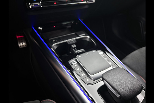 Mercedes-Benz GLA 250 e Business Solution AMG Limited lichtmetalen velgen | Wide screen | Navigatie MBUX | Parking support met camera Inclusief 24 maanden MB Certified garantie voor Europa.
