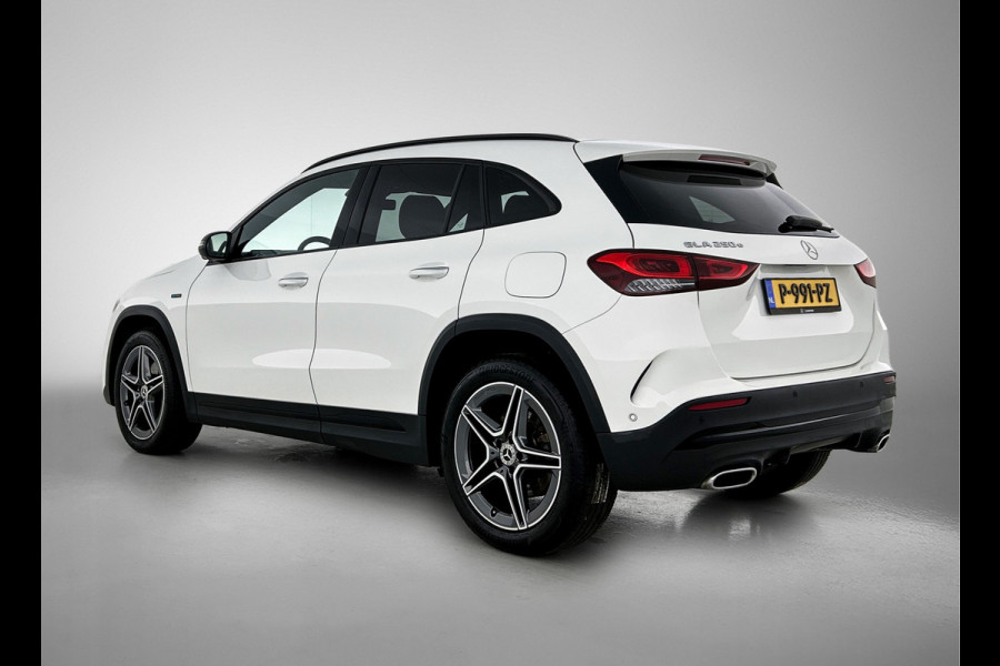 Mercedes-Benz GLA 250 e Business Solution AMG Limited lichtmetalen velgen | Wide screen | Navigatie MBUX | Parking support met camera Inclusief 24 maanden MB Certified garantie voor Europa.