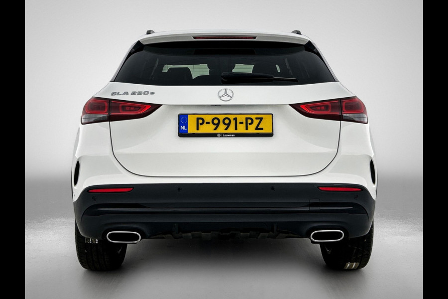 Mercedes-Benz GLA 250 e Business Solution AMG Limited lichtmetalen velgen | Wide screen | Navigatie MBUX | Parking support met camera Inclusief 24 maanden MB Certified garantie voor Europa.