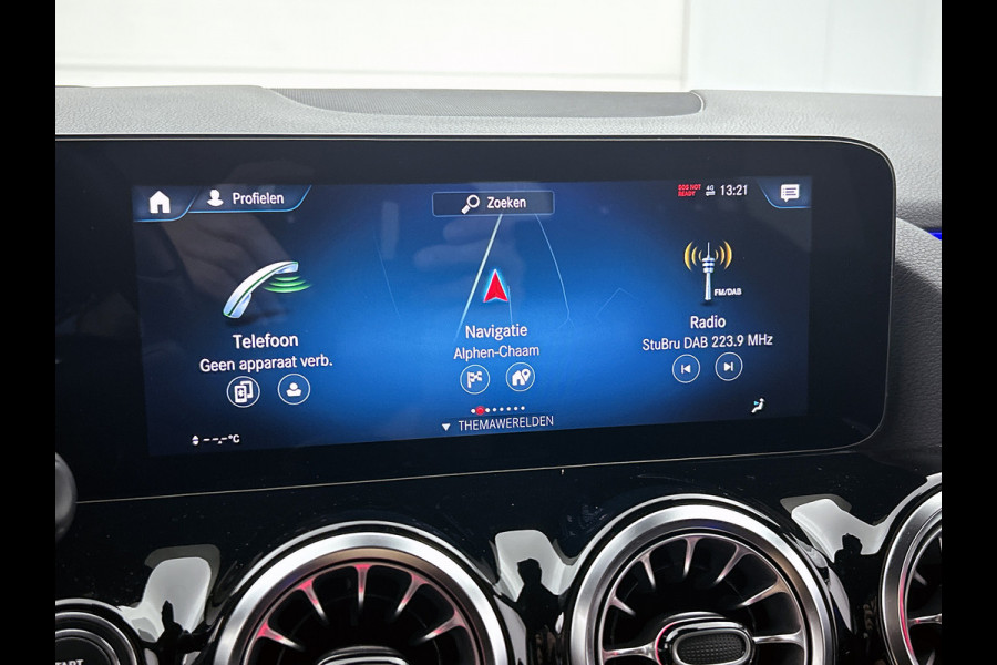 Mercedes-Benz GLA 250 e Business Solution AMG Limited lichtmetalen velgen | Wide screen | Navigatie MBUX | Parking support met camera Inclusief 24 maanden MB Certified garantie voor Europa.