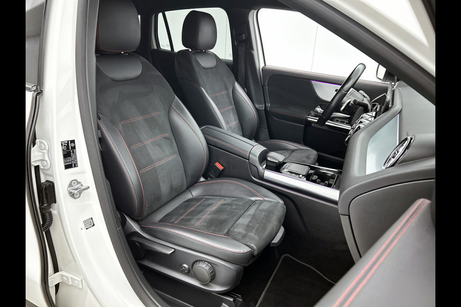 Mercedes-Benz GLA 250 e Business Solution AMG Limited lichtmetalen velgen | Wide screen | Navigatie MBUX | Parking support met camera Inclusief 24 maanden MB Certified garantie voor Europa.