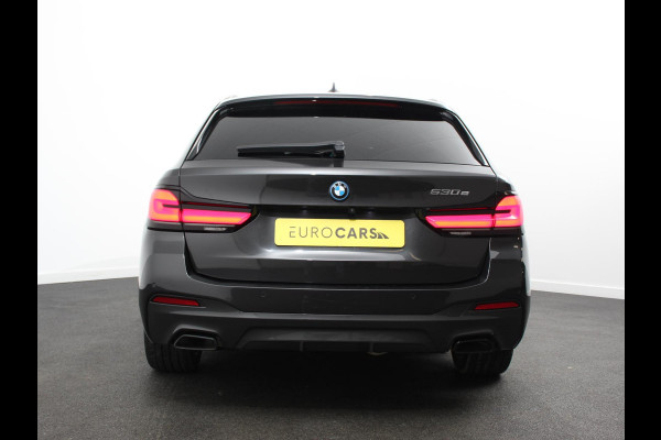 BMW 5 Serie Touring 530e M-Sport High Executive Cimate control Cruise control Navigatie Apple Carplay/ Android Auto Parkeersensoren Camera Lichtmetalen velgen Led