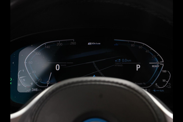 BMW 5 Serie Touring 530e M-Sport High Executive Cimate control Cruise control Navigatie Apple Carplay/ Android Auto Parkeersensoren Camera Lichtmetalen velgen Led