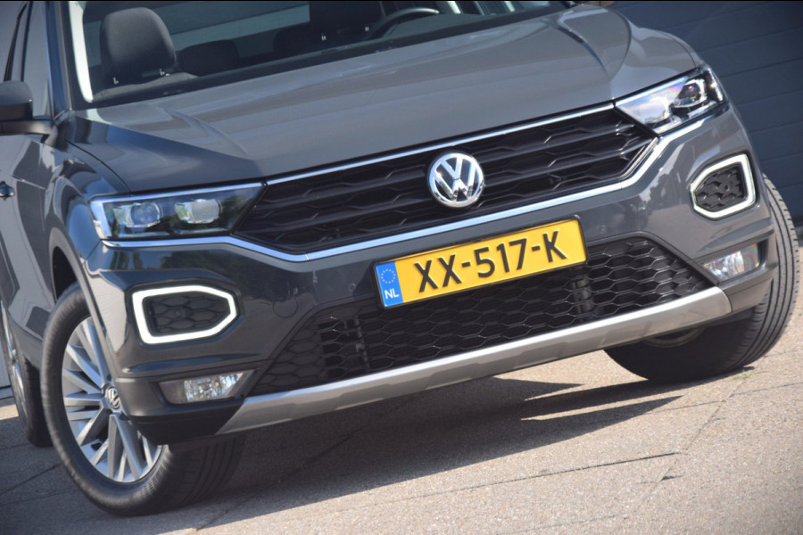 Volkswagen T-Roc 1.5 TSI Style PANORAMADAK/LED KOPLAMPEN/EXECUTIVE EN SPIEGEL-PAKKET