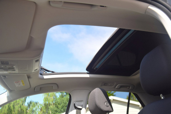 Volkswagen T-Roc 1.5 TSI Style PANORAMADAK/LED KOPLAMPEN/EXECUTIVE EN SPIEGEL-PAKKET