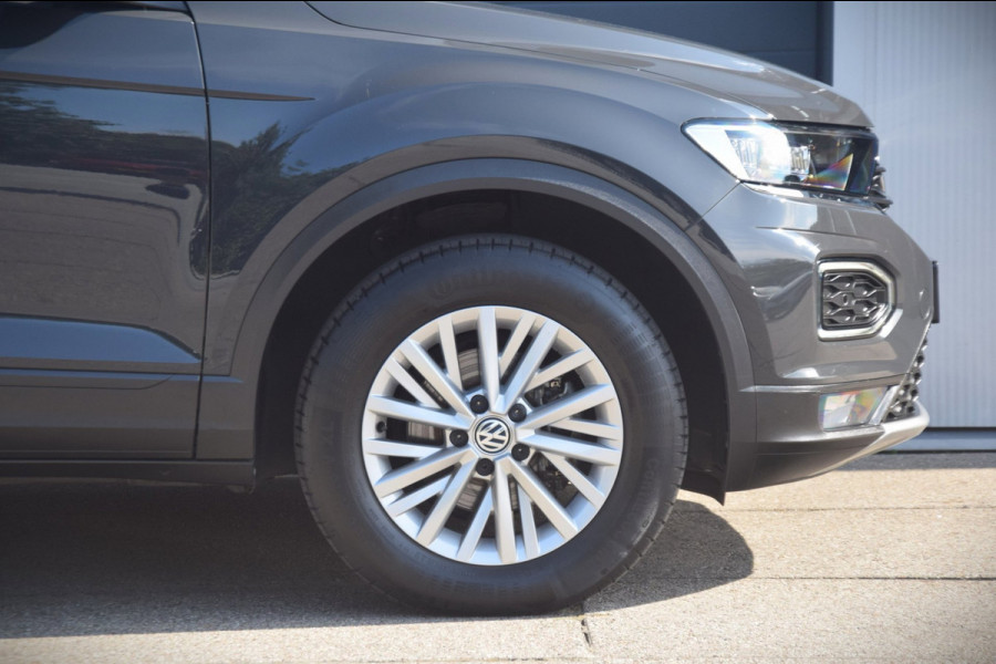 Volkswagen T-Roc 1.5 TSI Style PANORAMADAK/LED KOPLAMPEN/EXECUTIVE EN SPIEGEL-PAKKET