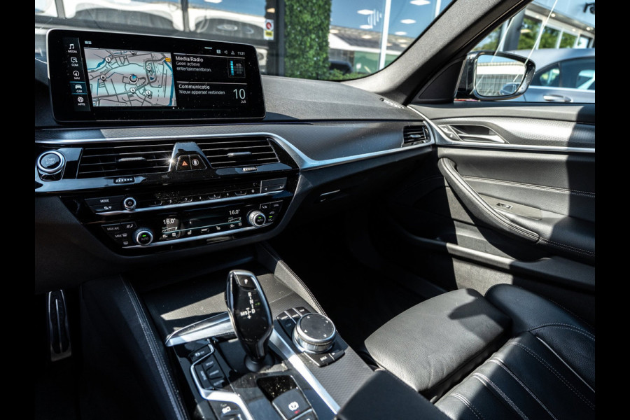 BMW 5 Serie 530e xDrive 292PK High Executive | M-Sport Shadow | HUD | CoPilot | Ambient