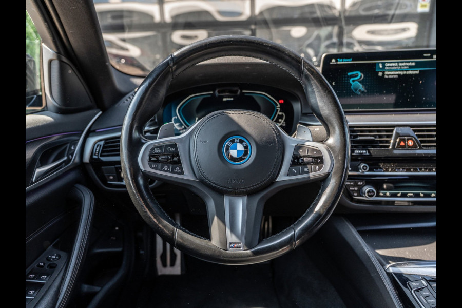 BMW 5 Serie 530e xDrive 292PK High Executive | M-Sport Shadow | HUD | CoPilot | Ambient
