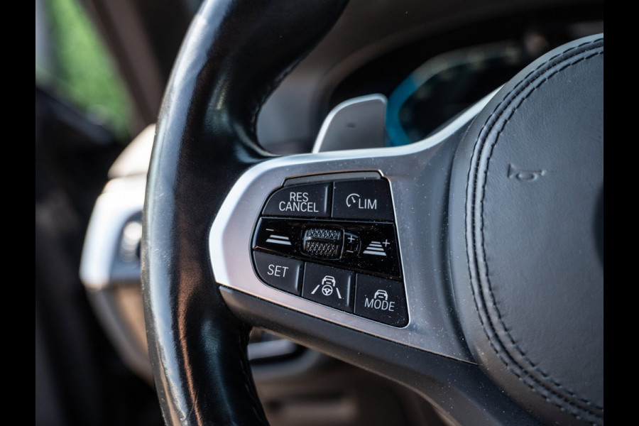 BMW 5 Serie 530e xDrive 292PK High Executive | M-Sport Shadow | HUD | CoPilot | Ambient