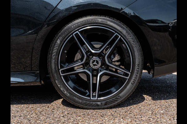 Mercedes-Benz CLA-Klasse 200 Business Solution AMG Night | Pano | Sfeer | Camera | BTW