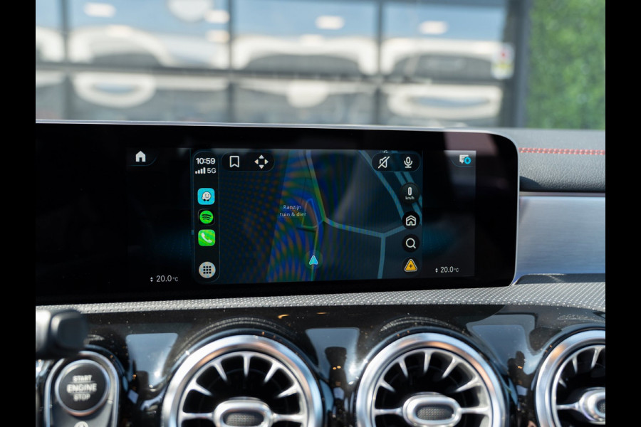Mercedes-Benz CLA-Klasse 200 Business Solution AMG Night | Pano | Sfeer | Camera | BTW