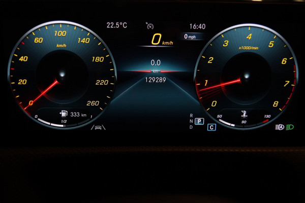 Mercedes-Benz CLA-Klasse 200 AMG Line Premium Plus / PANO / MEMORY / BURMESTER / KEYLESS / CAMERA