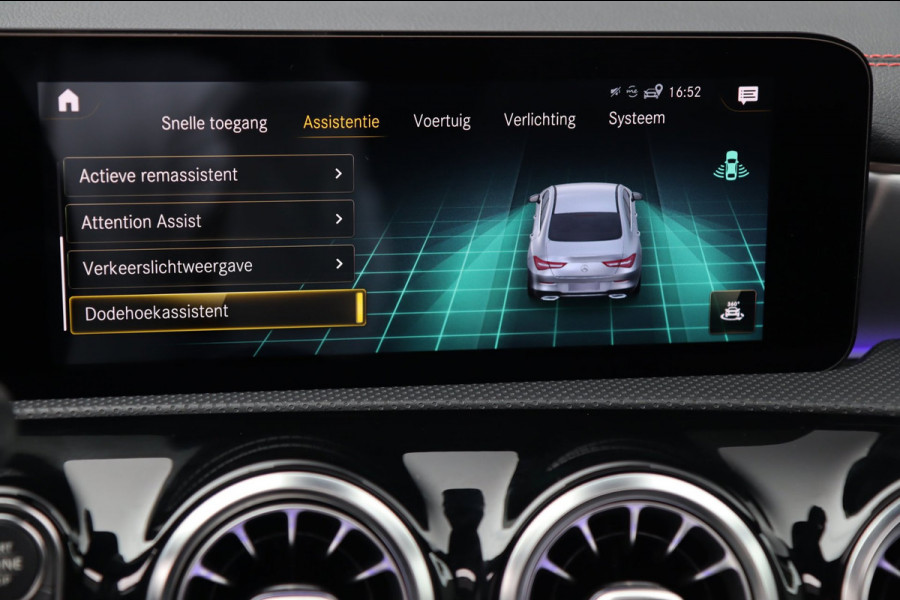 Mercedes-Benz CLA-Klasse 200 AMG Line Premium Plus / PANO / MEMORY / BURMESTER / KEYLESS / CAMERA